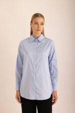 قميص قطن أزرق فاتح