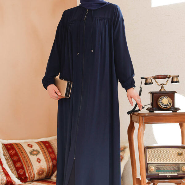 عباية حجاب باللون الأزرق الداكن بسحاب 45290l