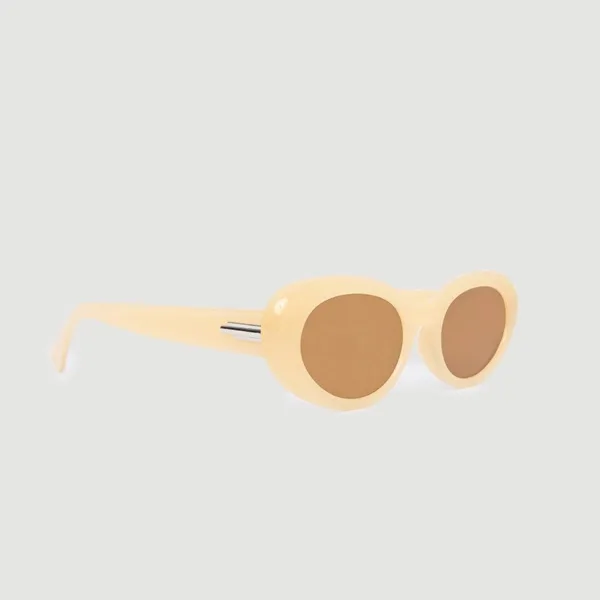 نظارة شمسية بإطار بيضاوي على شكل عظمة - بيج