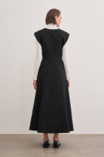 جيليه أسود بلا أكمام - صورة من 5