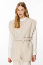 سترة مبطنة بقطع واسعة من الحجر - صورة من 5